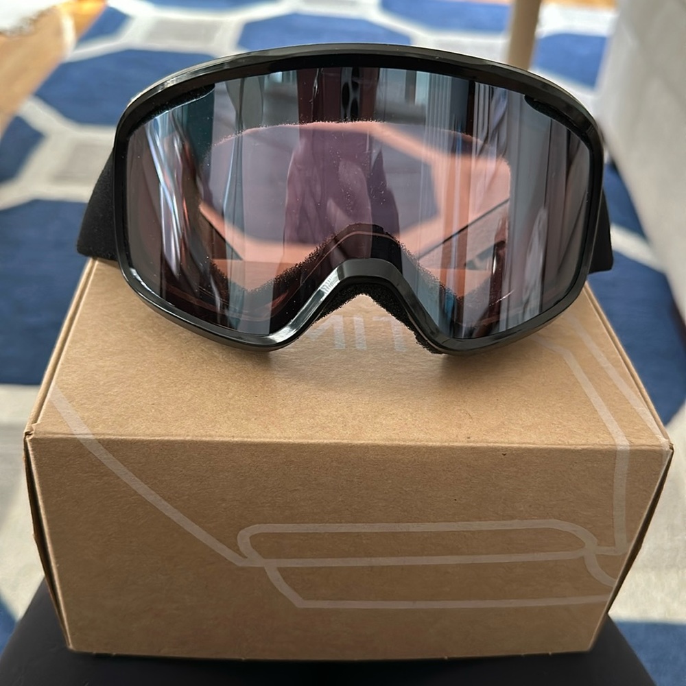 NIB Smith Electra snow goggles